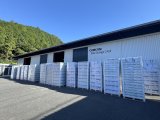 コンテナ便で商品が大量入荷しました